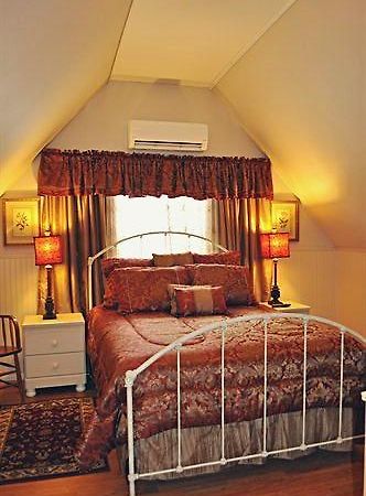 Victorian Inn & Carriage House Гардинър Екстериор снимка