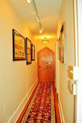 Victorian Inn & Carriage House Гардинър Екстериор снимка