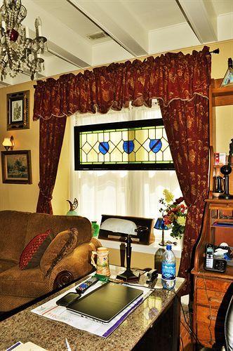 Victorian Inn & Carriage House Гардинър Екстериор снимка