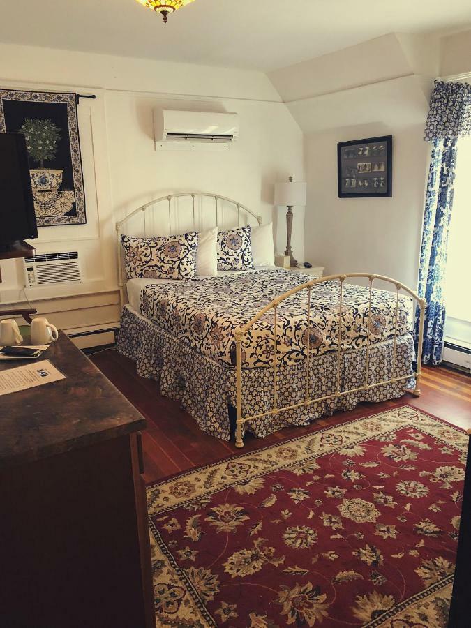 Victorian Inn & Carriage House Гардинър Екстериор снимка